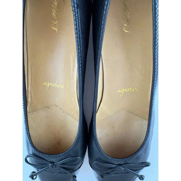 Trotters Lilly Cap Toe Pumps Black Leather Wedge Heels Size 10.5 M Bow Detail - Picture 12 of 12